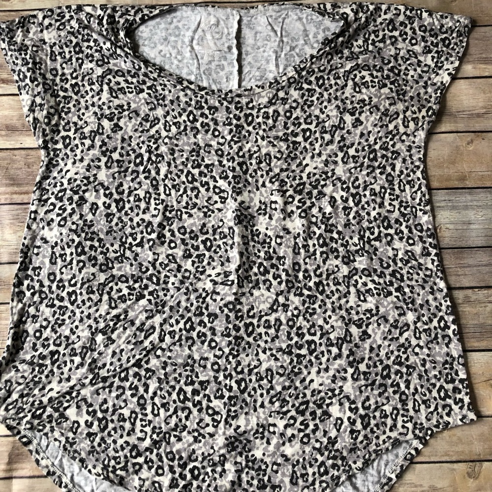 24/7 Maurice’s top